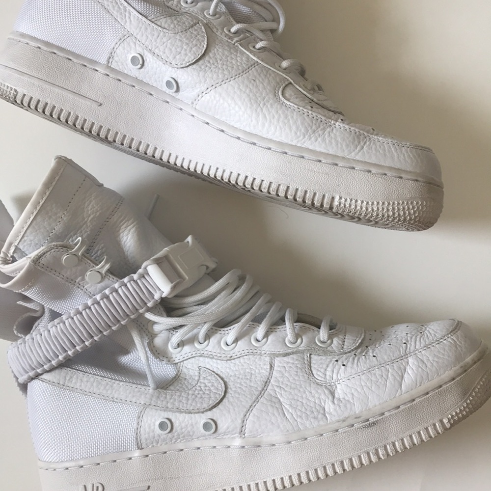 Air Nike - Picture 3 of 6